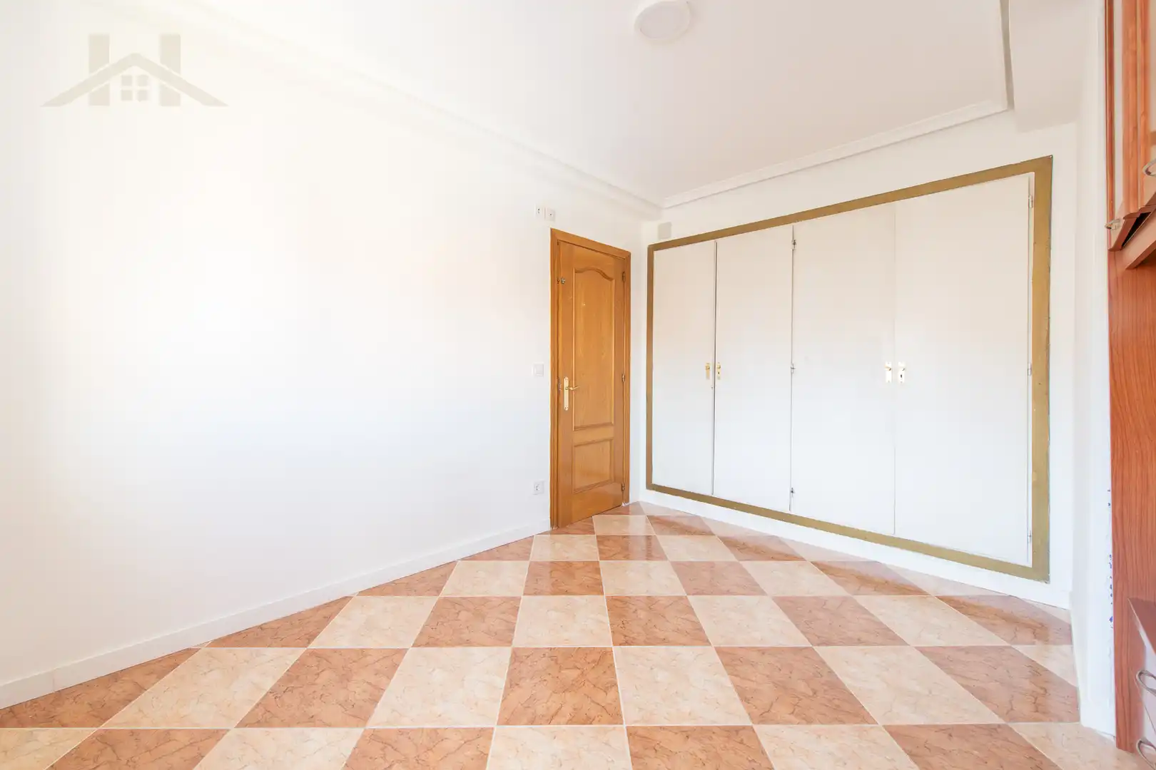 Habitación de Piso en venta en Valdemoro con Calefacción, Terraza y Horno