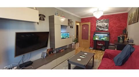 Foto 2 de Pis en venda a Lugones, Siero