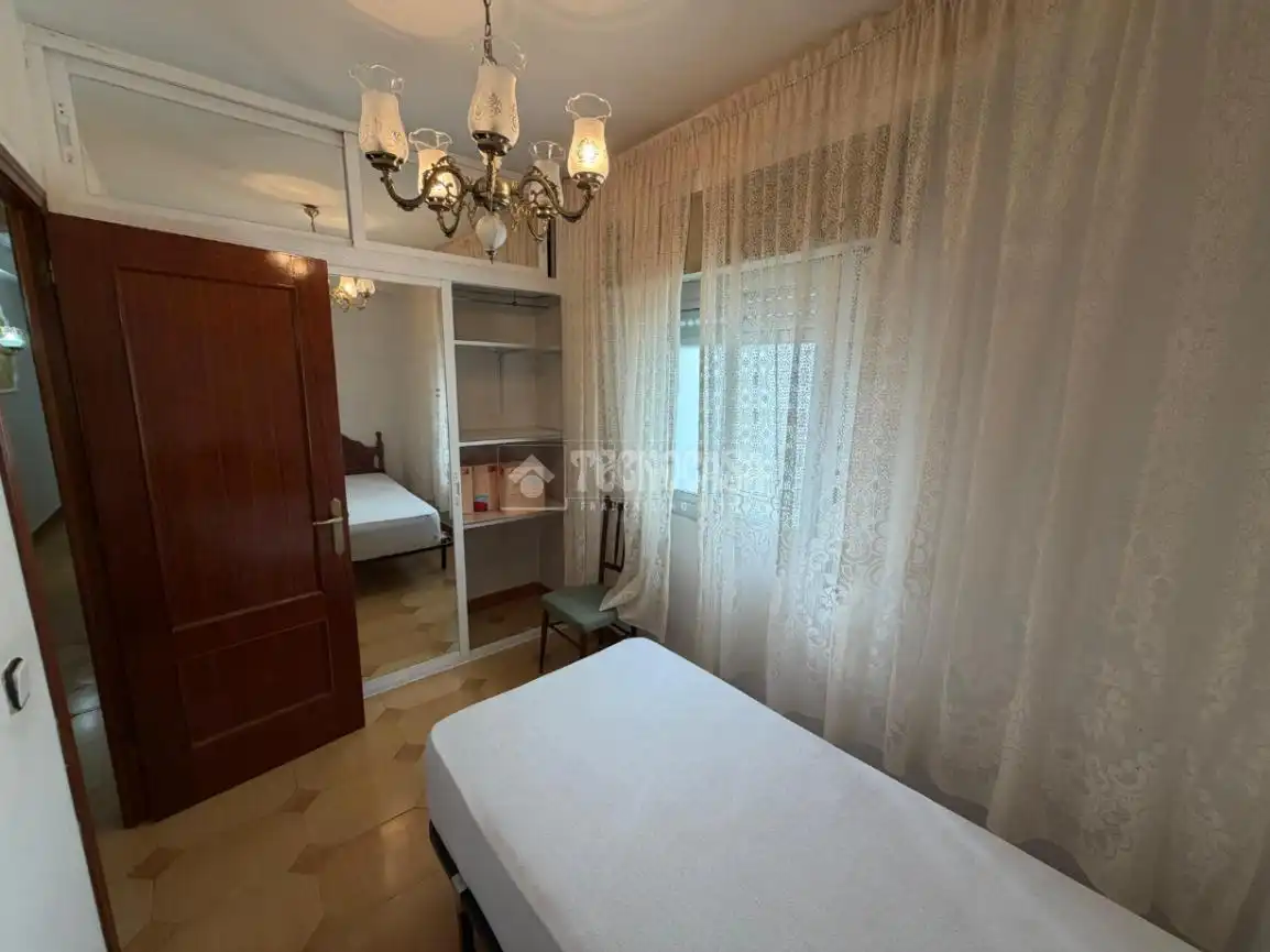 Habitación de Piso en venta en Jaén con Balcón