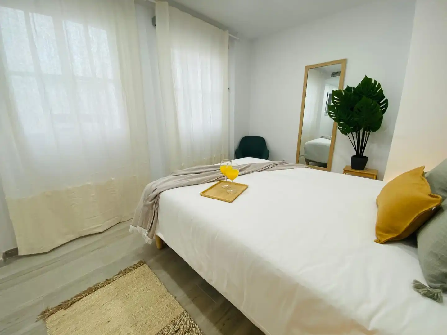 Habitación de Piso de alquiler en Málaga con Aire acondicionado, Calefacción y Amueblado