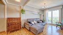 Living room of Flat for sale in  Pamplona / Iruña  with Terrace and Furnished