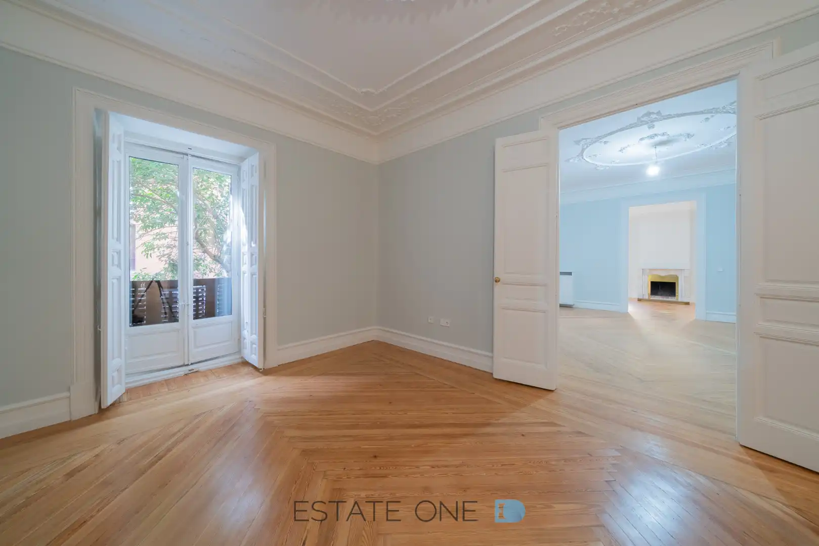Ground floor for rent in Calle de Lope de Vega, Cortes - Huertas