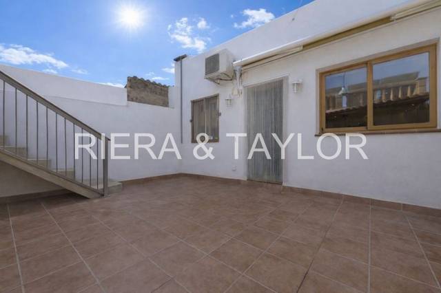 Casa adosada en Venta en Maria de la Salut