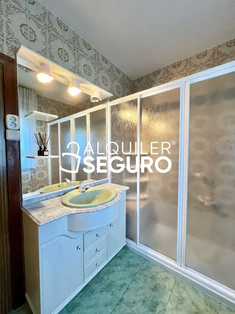 Baño de Casa o chalet de alquiler en Valdetorres de Jarama con Calefacción, Terraza y Trastero