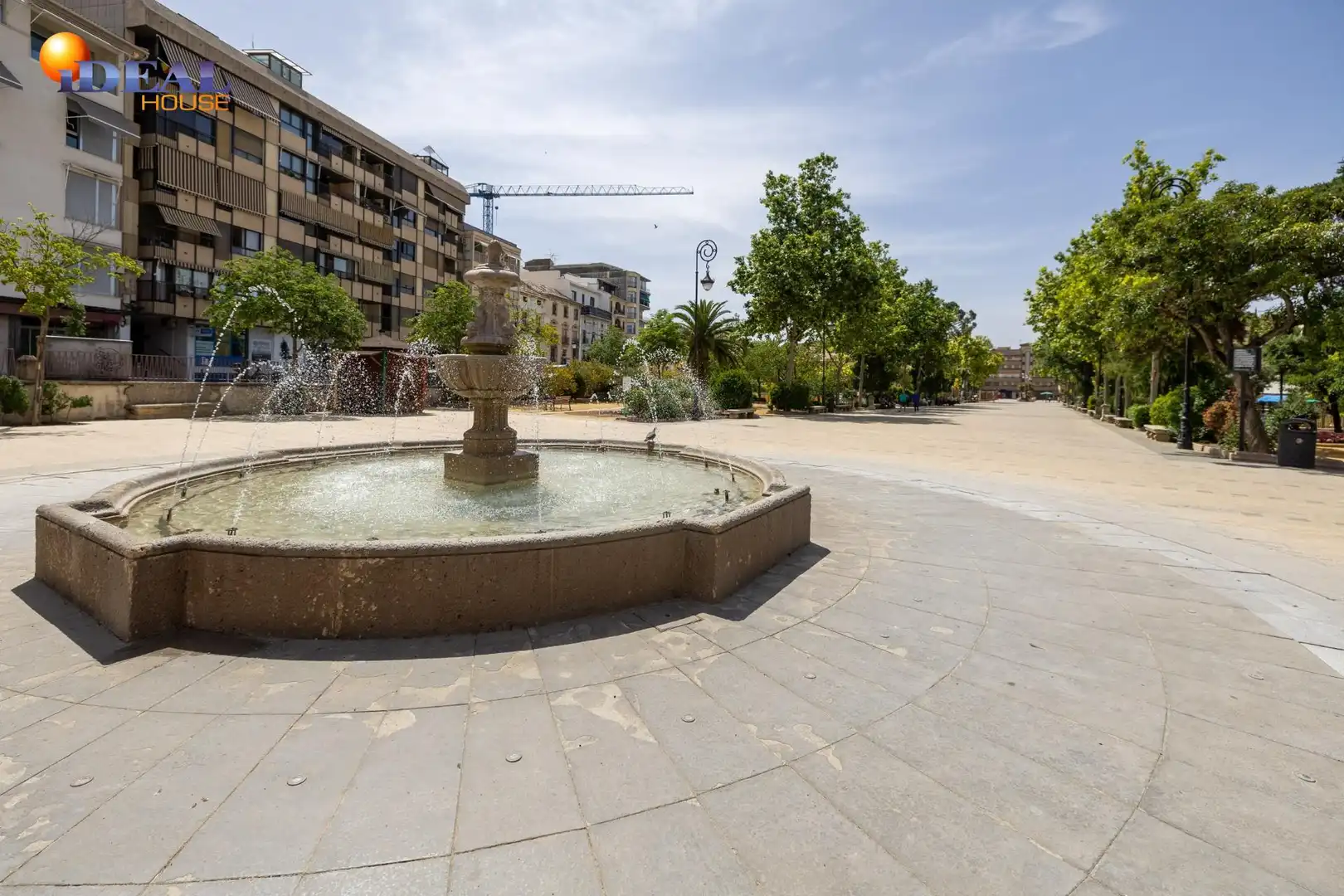 Vista exterior de Pis en venda en Alcalá la Real amb Terrassa