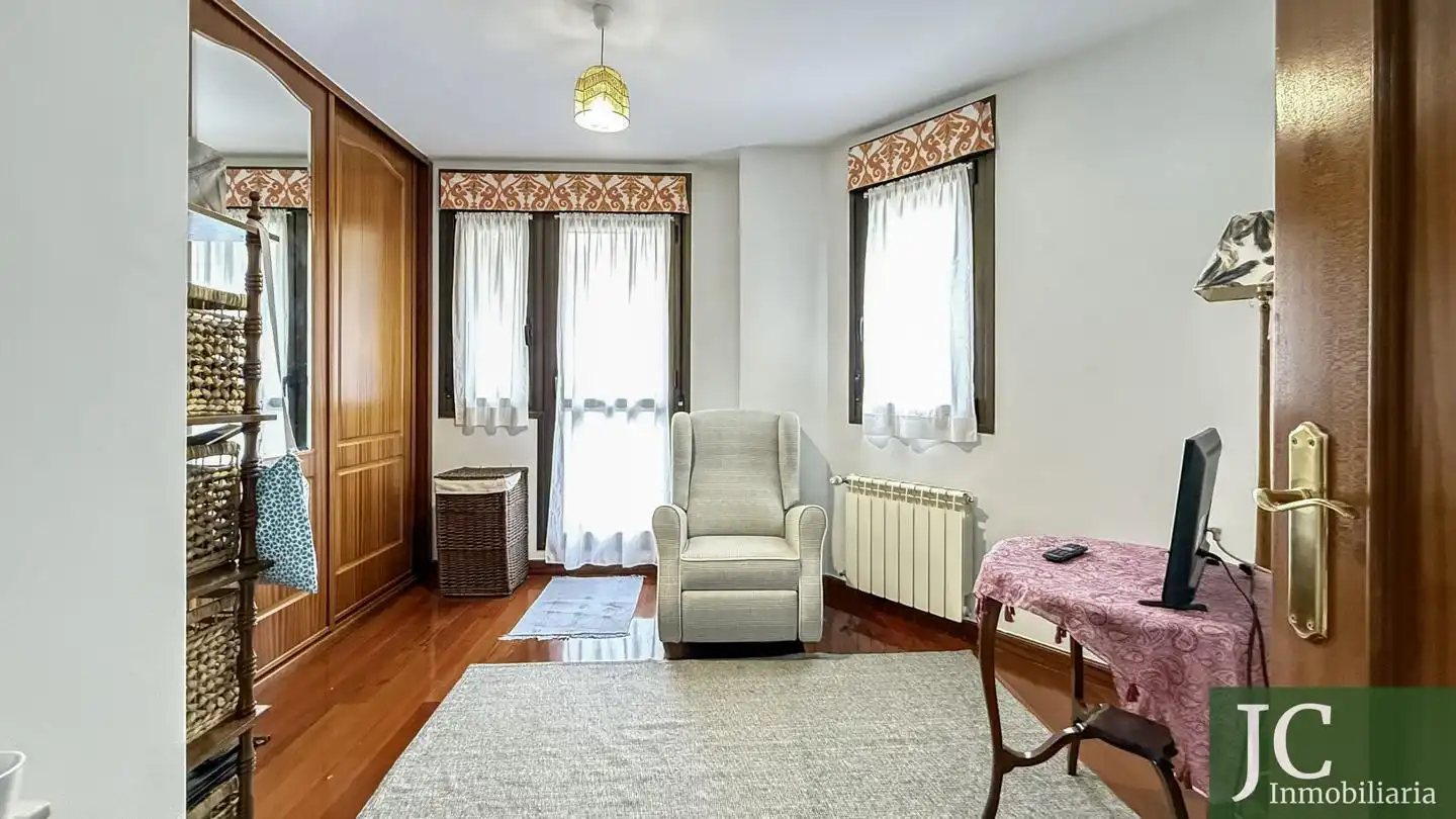 Habitación de Planta baja en venta en Limpias con Calefacción, Jardín privado y Terraza