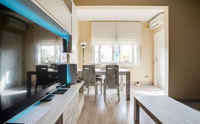 Living room of Flat for sale in  Barcelona Capital  with Heating