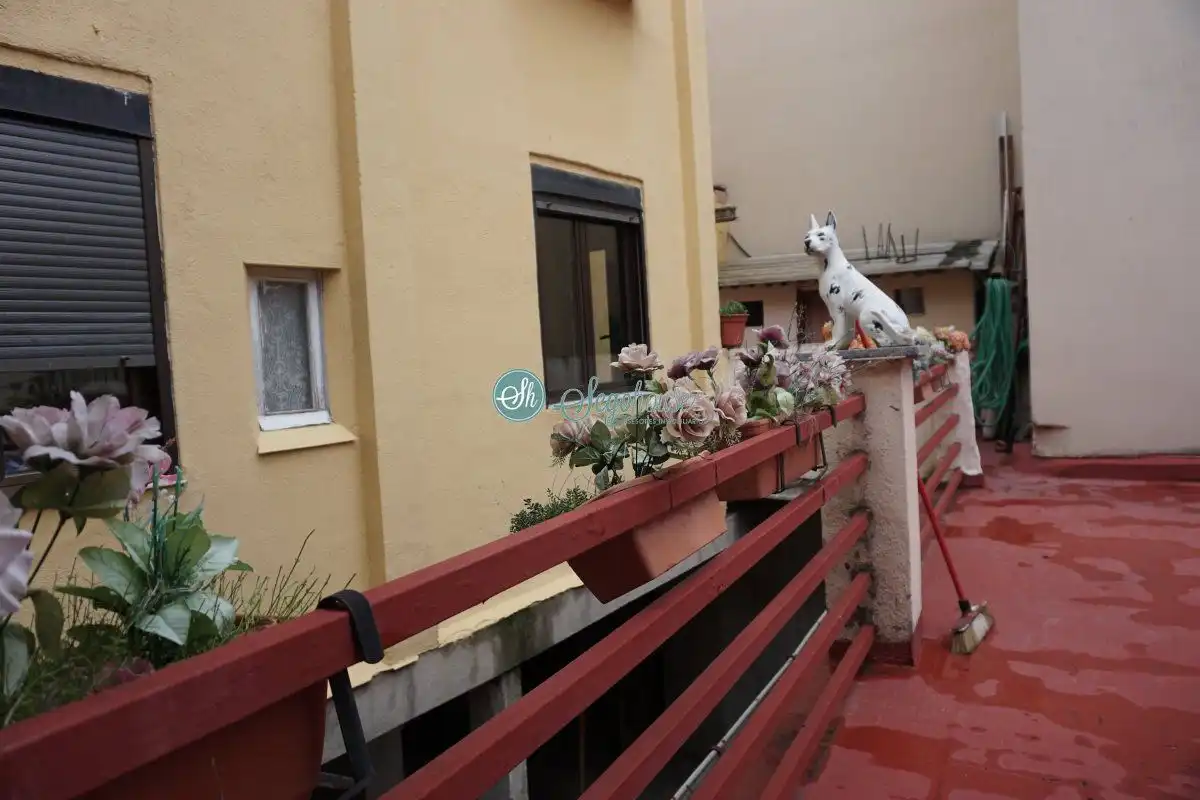 Terraza de Piso en venta en Segovia con Calefacción, Parquet y Terraza