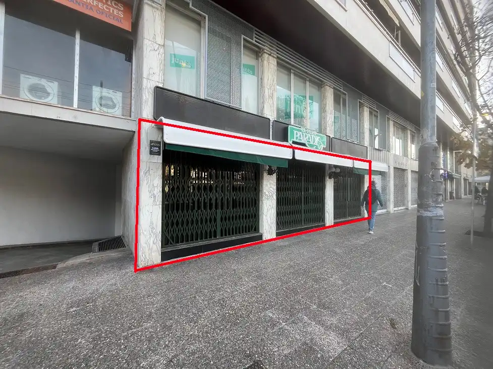 Local comercial en alquiler en Travessia Carril 1