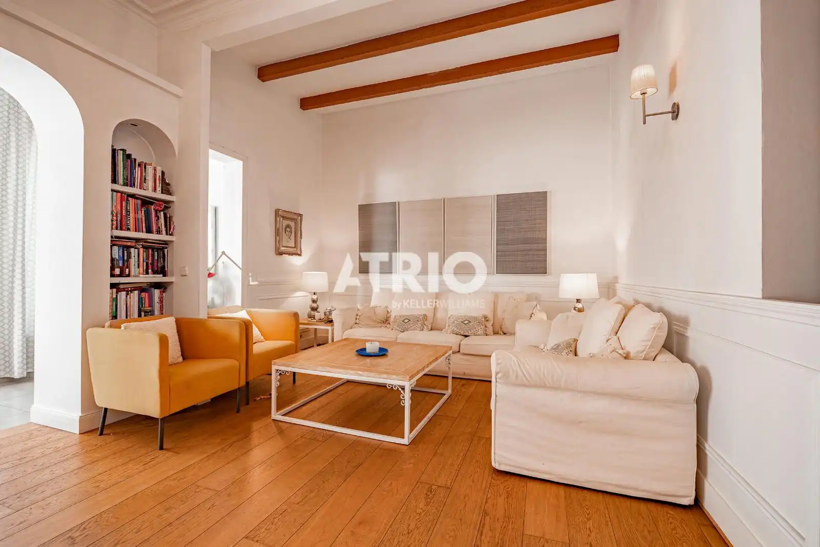 Living room of Houses for sale in  Palma de Mallorca  with Air Conditioner, Private garden and Terrace