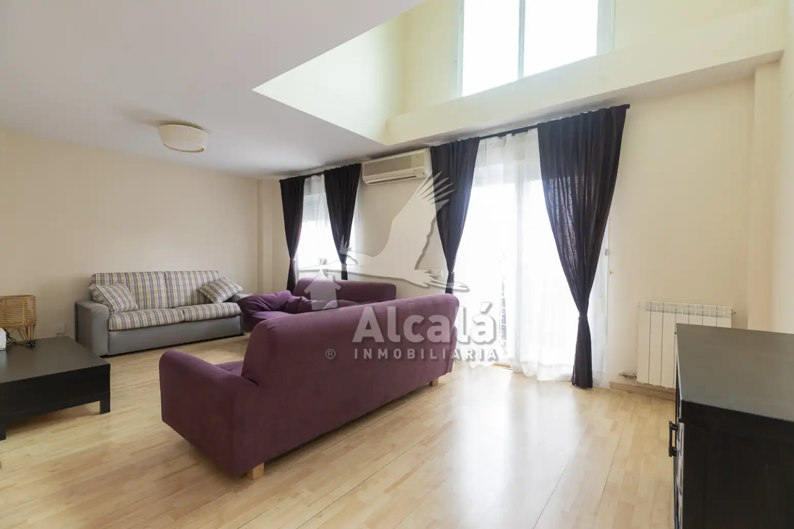 Wohnzimmer von Einfamilien-Reihenhaus zum Verkauf in Alcalá de Henares mit Heizung und Terrasse