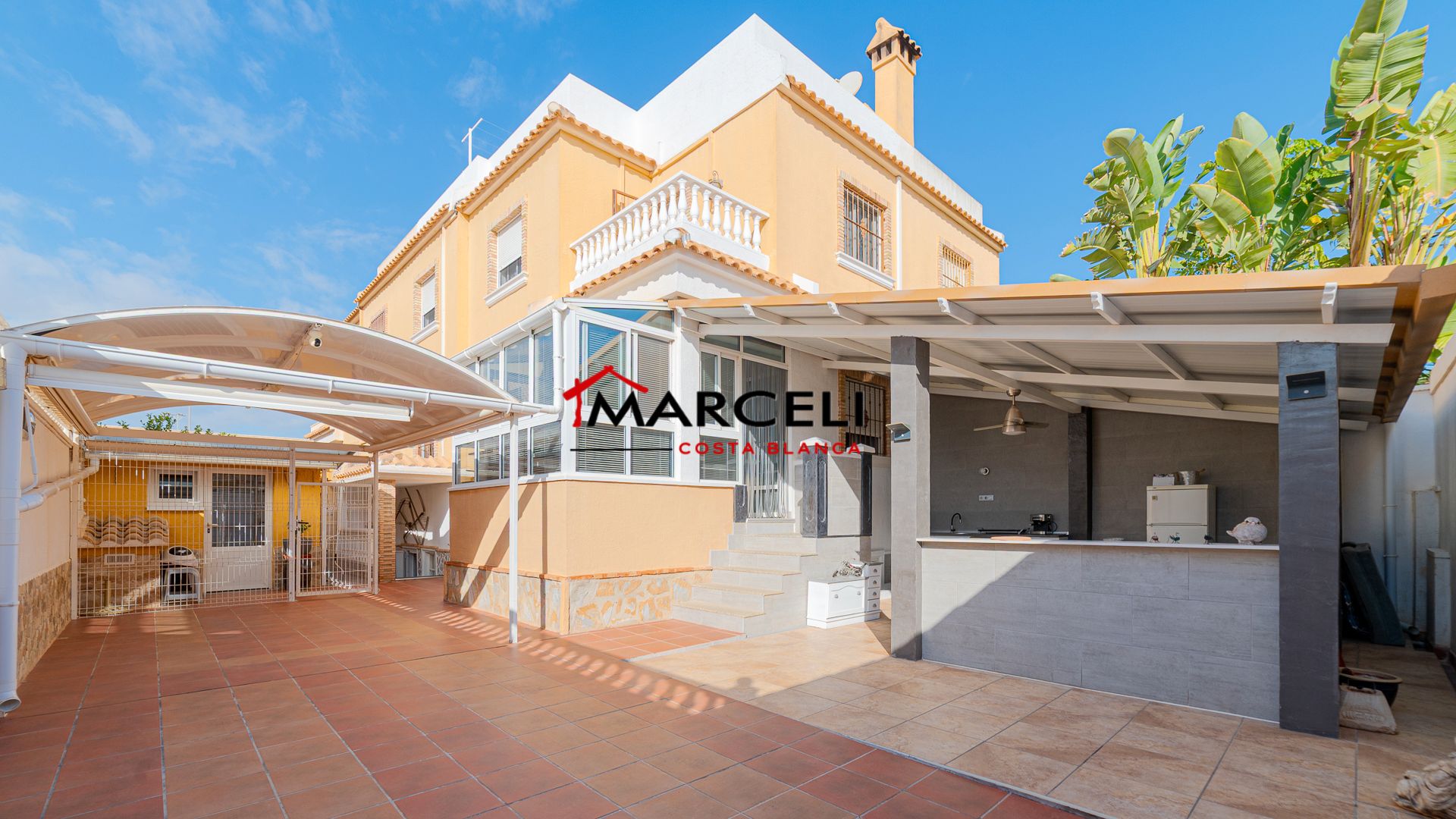 Vista exterior de Casa adosada en venda en Rojales amb Aire condicionat, Calefacció i Jardí privat