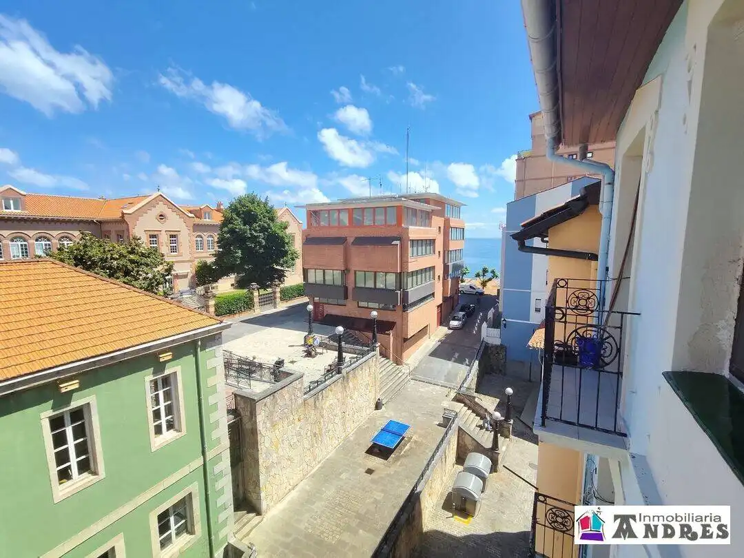 Vista exterior de Piso en venta en Bermeo con Balcón