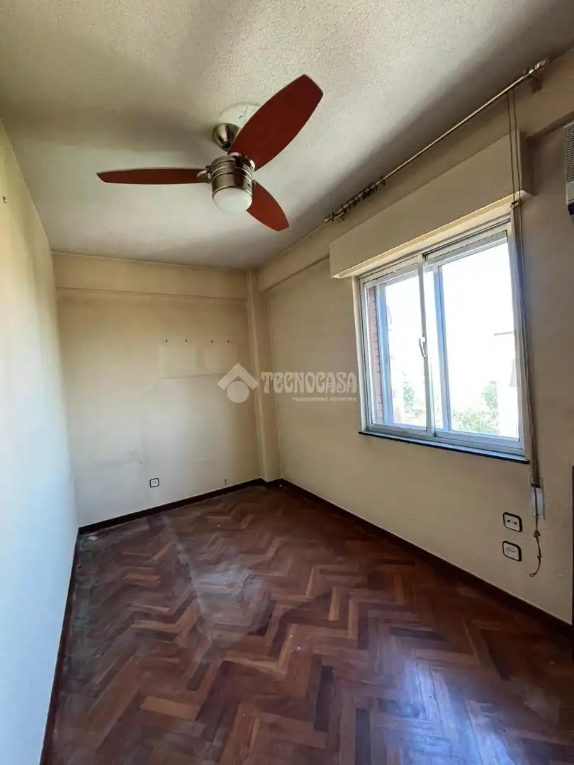 Habitación de Piso en venta en Madrid con Calefacción y Terraza