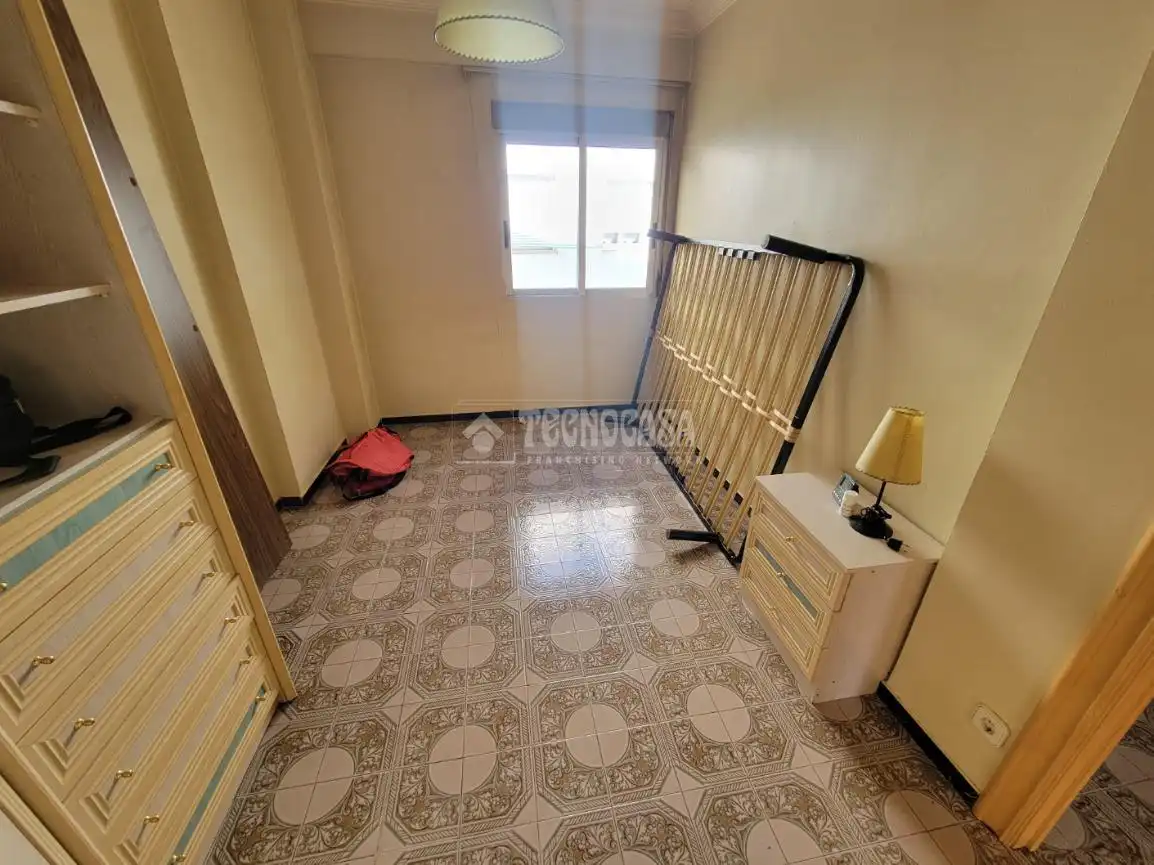 Bedroom of Flat for sale in Zaragoza  with Air Conditioner