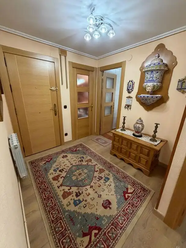 Wohnung zum Verkauf in Vitoria - Gasteiz mit Heizung, Terrasse und Abstellraum