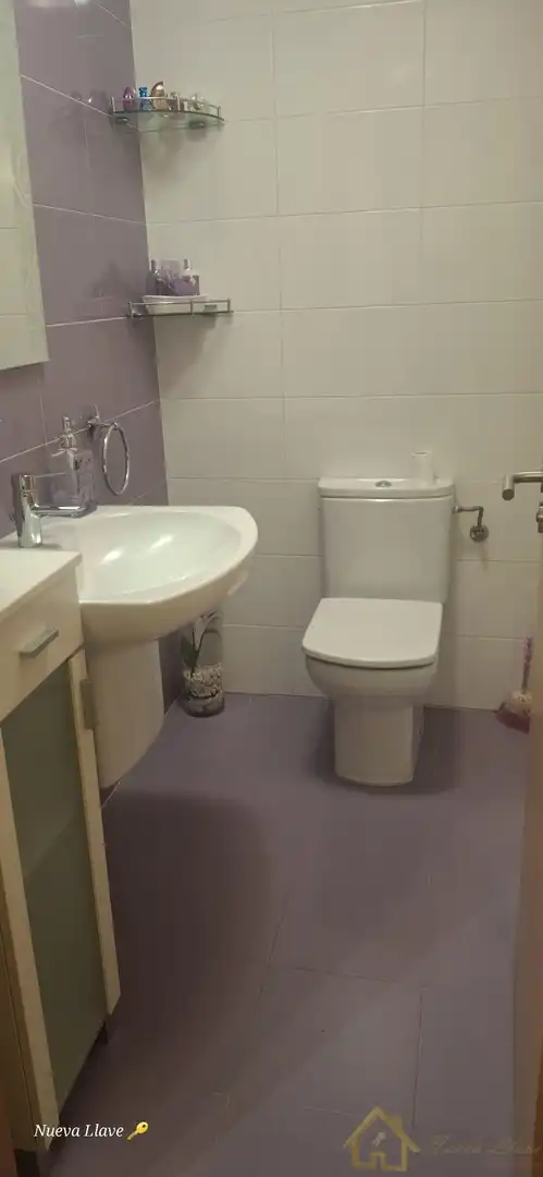 Duplex with lift to rent in Lavandeira, imagen 8