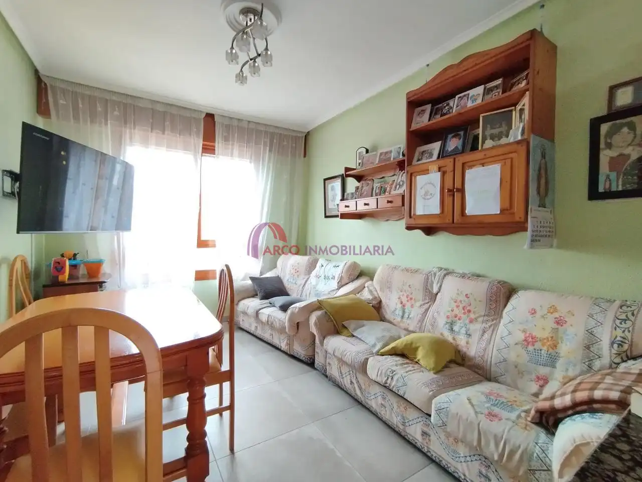 Sala de estar de Casa o chalet en venta en Tardajos con Calefacción, Jardín privado y Parquet
