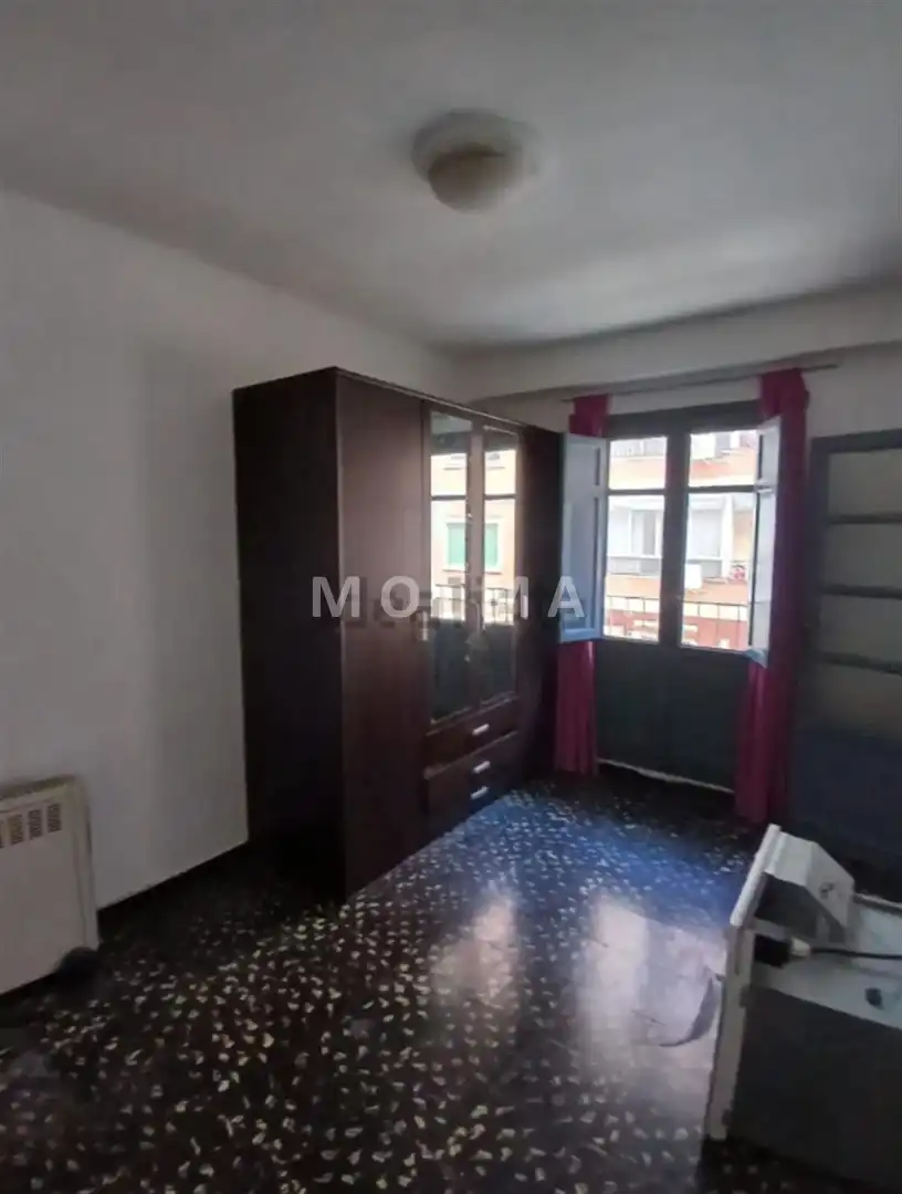 Habitación de Piso en venta en Valencia con Aire acondicionado y Balcón