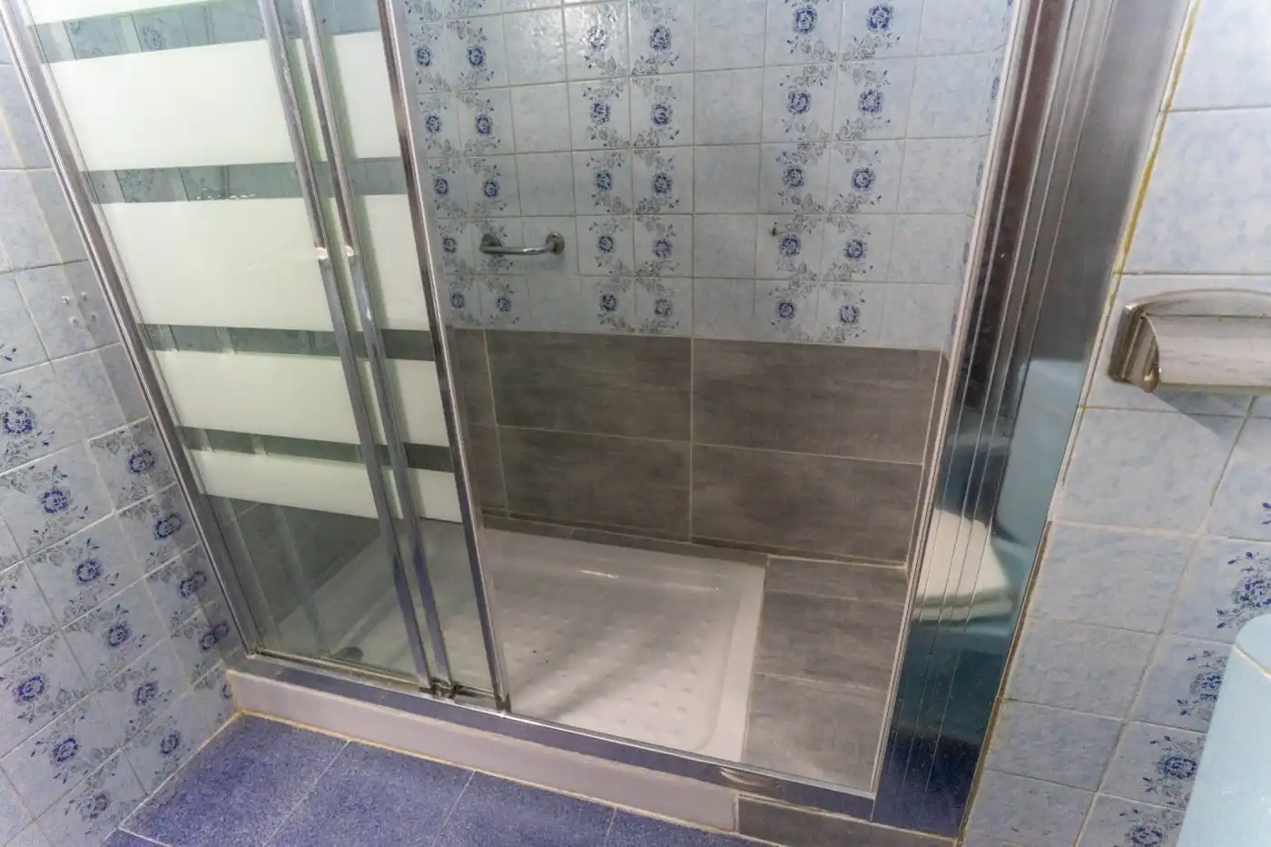 Baño de Piso en venta en Alhaurín El Grande con Terraza
