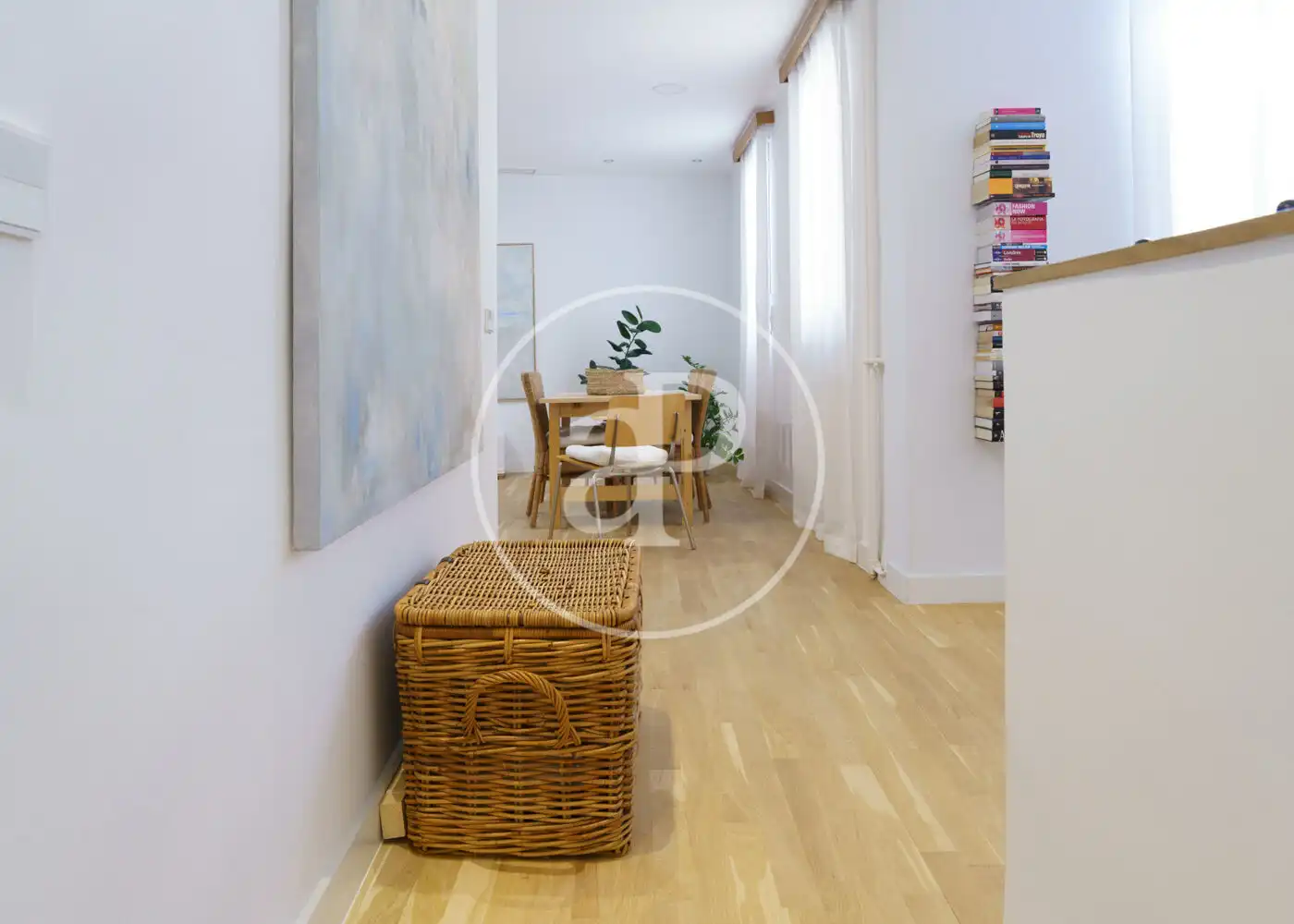 Flat for rent in Madrid  with Air Conditioner, Heating and Furnished