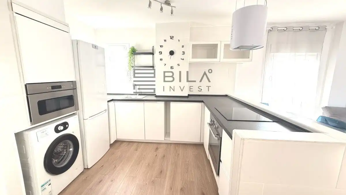 Ático en venta en Cerrado de Elviria, Elviria