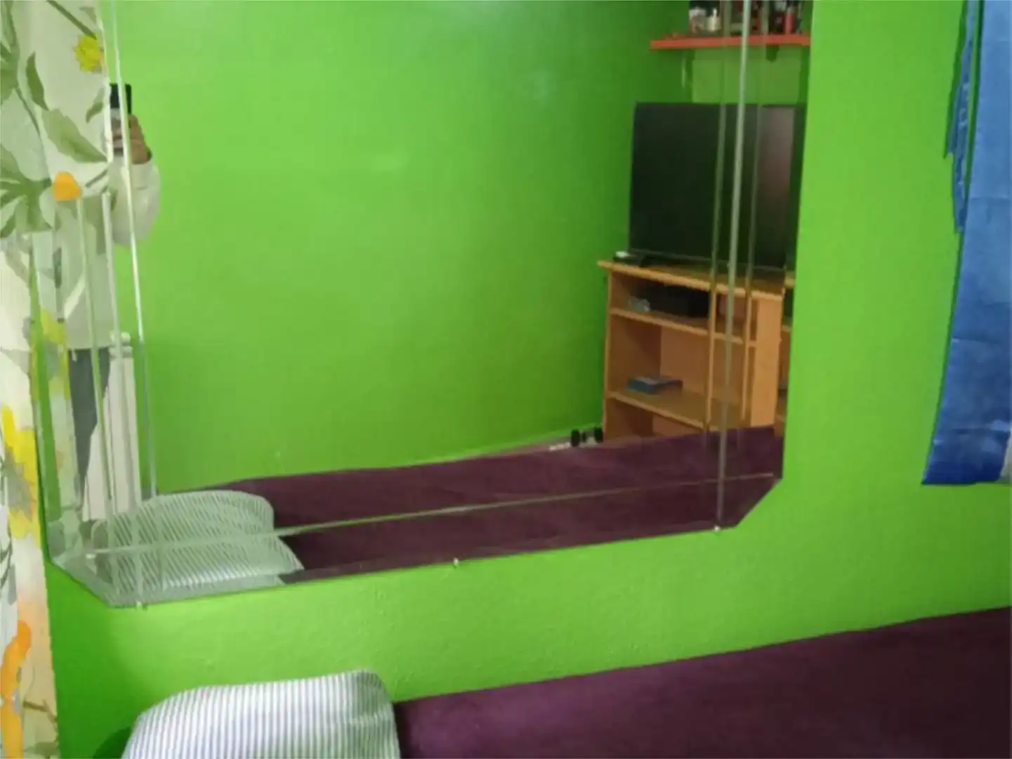 Schlafzimmer von Erdgeschoss zur Miete in Madrid mit Parkett und Möbliert