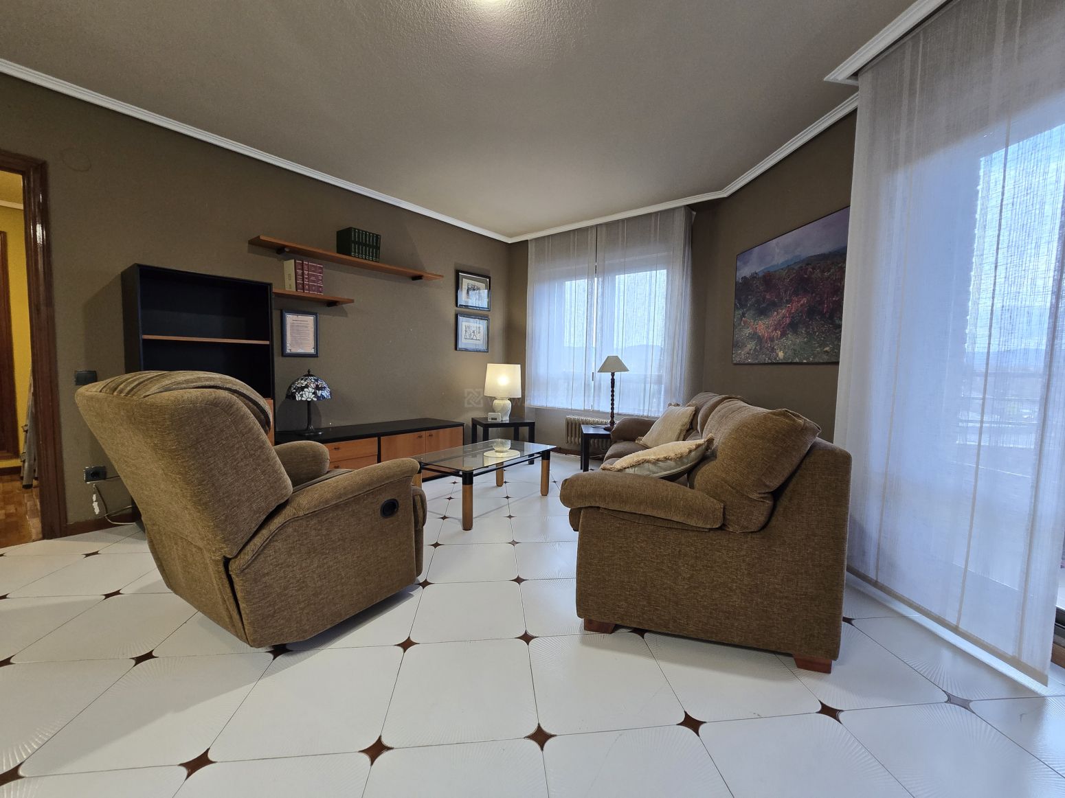 Living room of Flat to rent in  Logroño  with Heating, Parquet flooring and Terrace