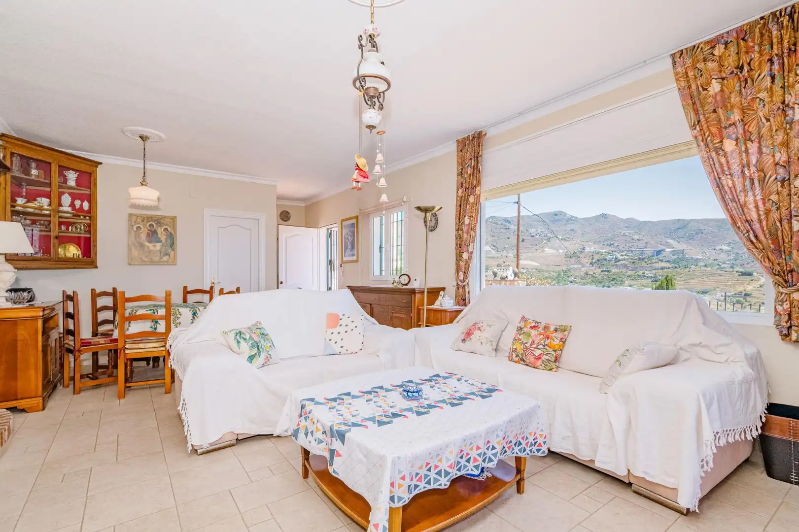 Sala de estar de Casa o chalet en venta en Almuñécar con Terraza y Piscina