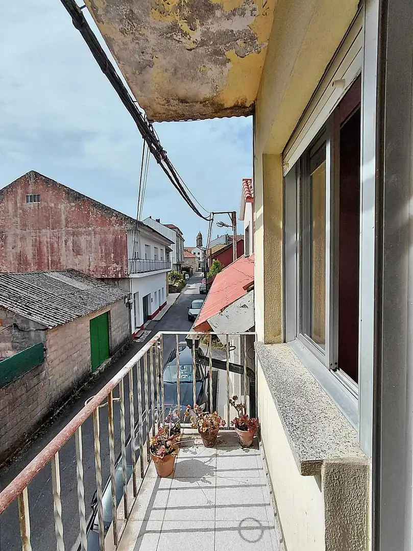 Vista exterior de Casa o xalet en venda en Cambados amb Terrassa i Balcó