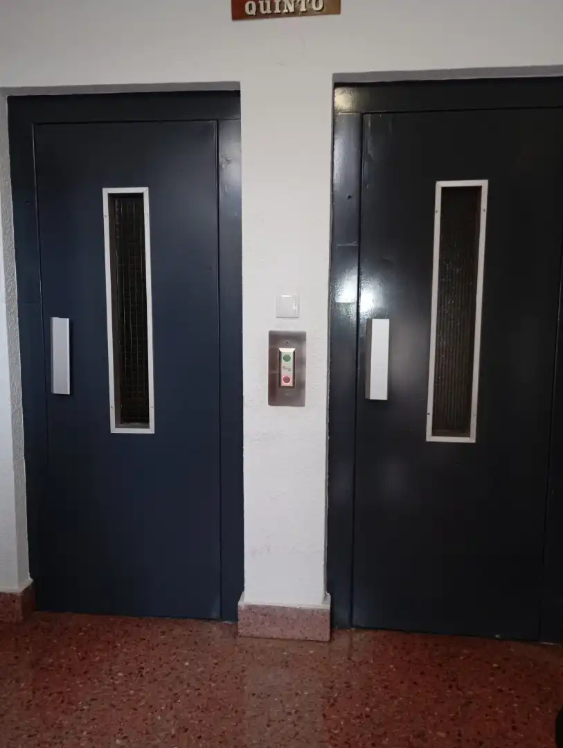 Parking de Piso en venta en Zaragoza con Calefacción, Jardín privado y Terraza