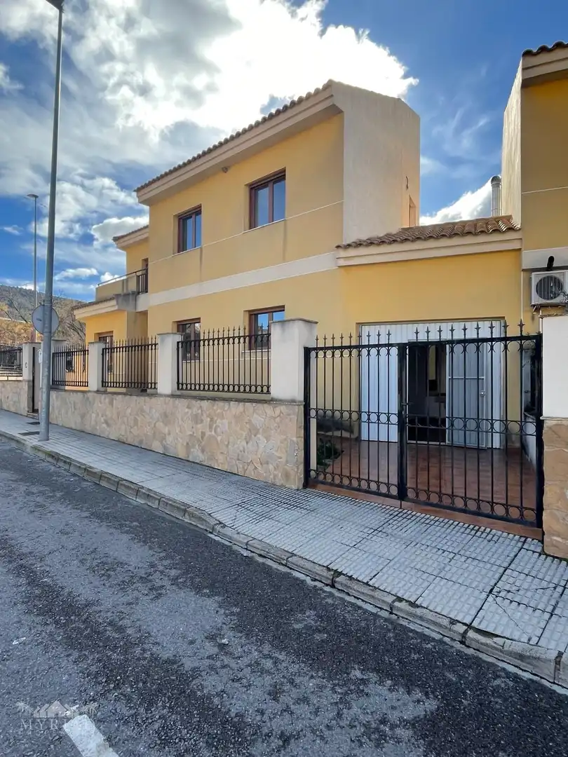 Maison mitoyenne à vendre à El Pinós / Pinoso, imagen 5