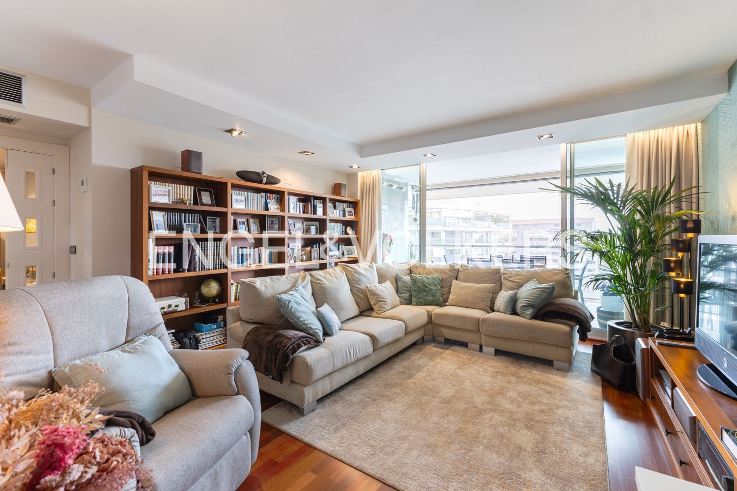 Sala d'estar de Apartament en venda en  Valencia Capital amb Aire condicionat, Calefacció i Parquet