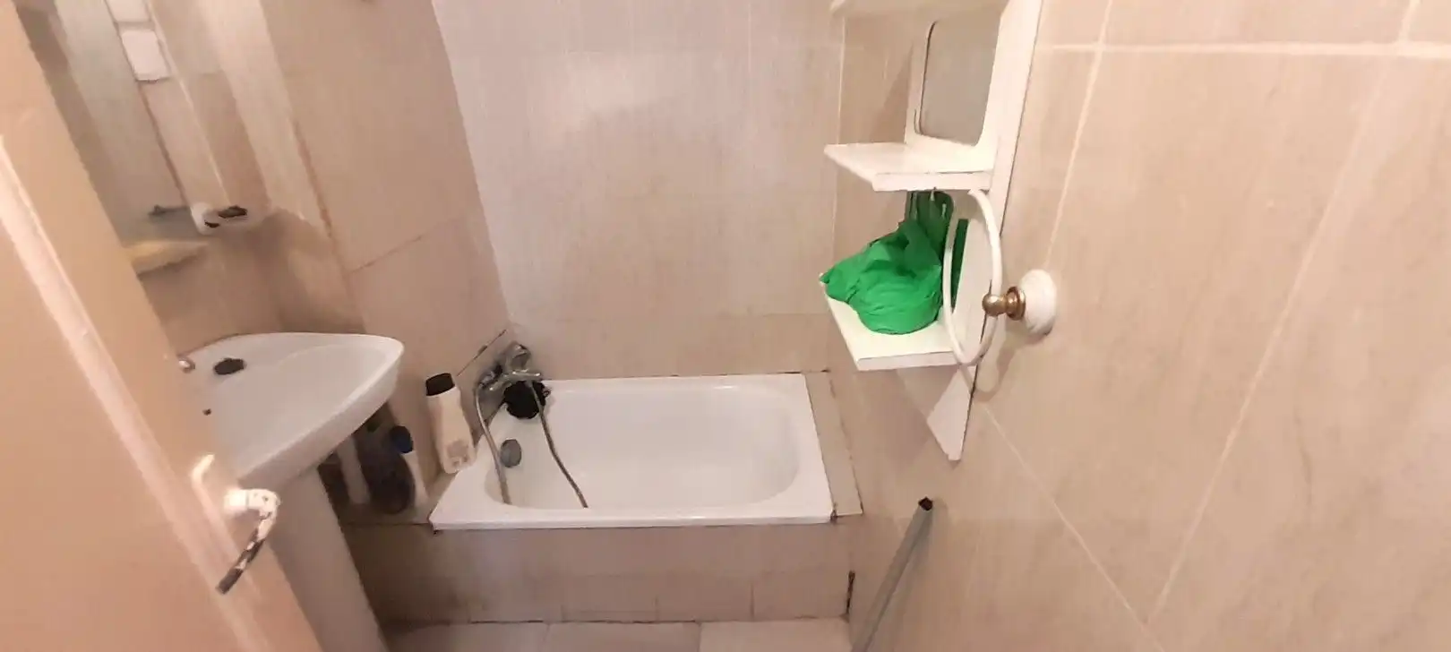 Bany de Casa o xalet en venda en Entrena amb Traster