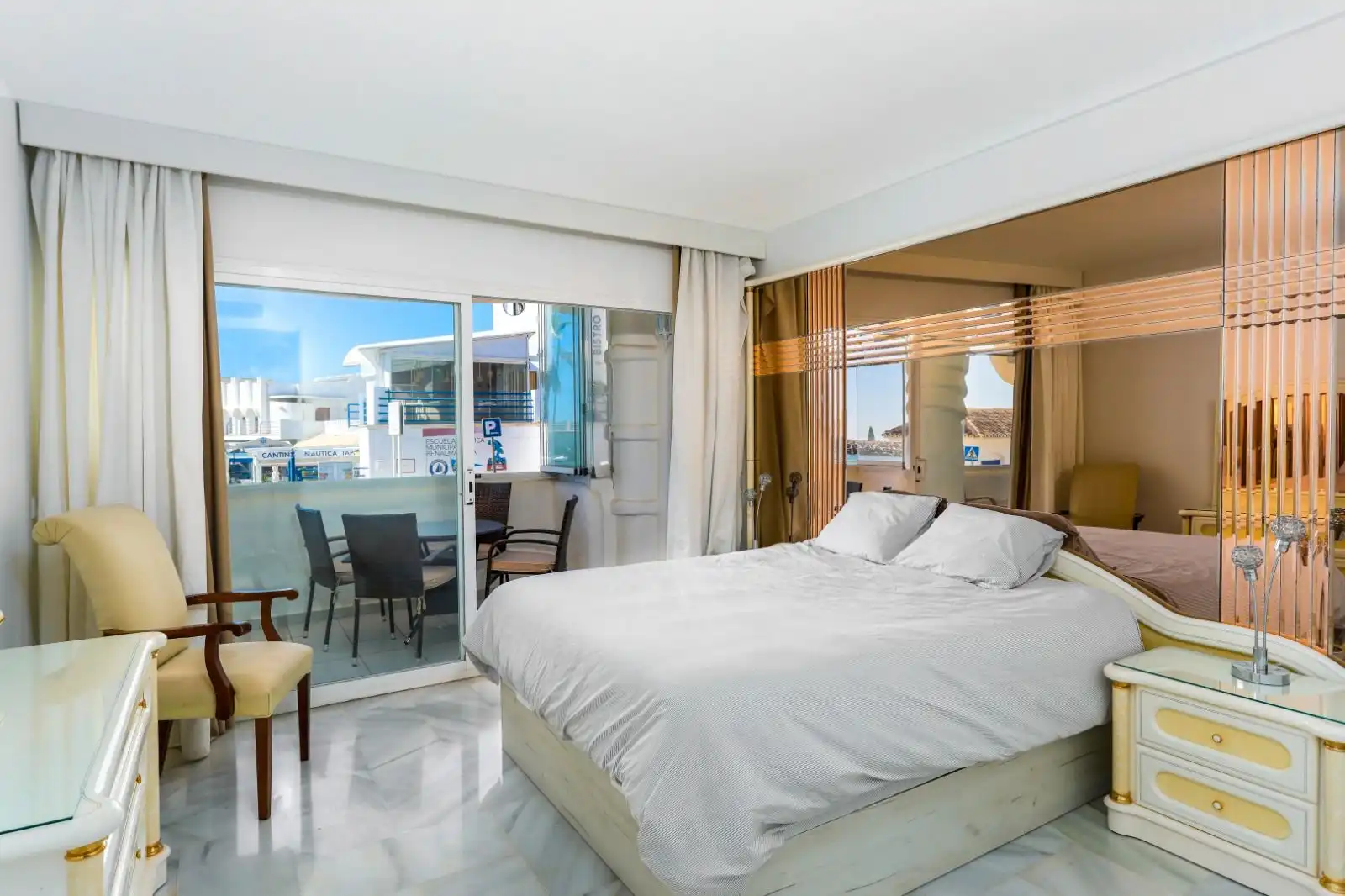 Habitación de Apartamento en venta en Benalmádena con Aire acondicionado, Calefacción y Terraza