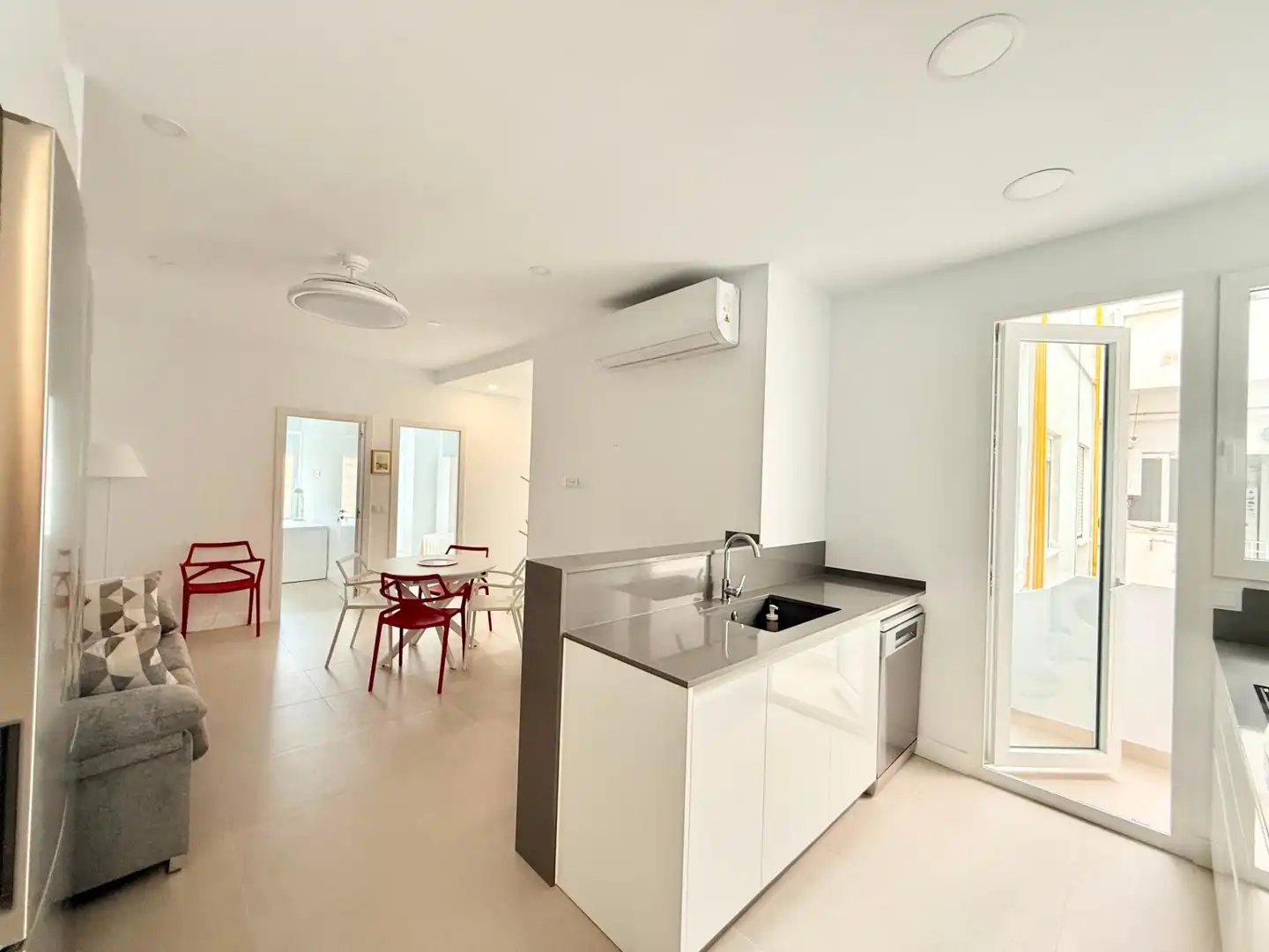 Küche von Wohnung zur Miete in Valencia mit Klimaanlage, Heizung und Möbliert