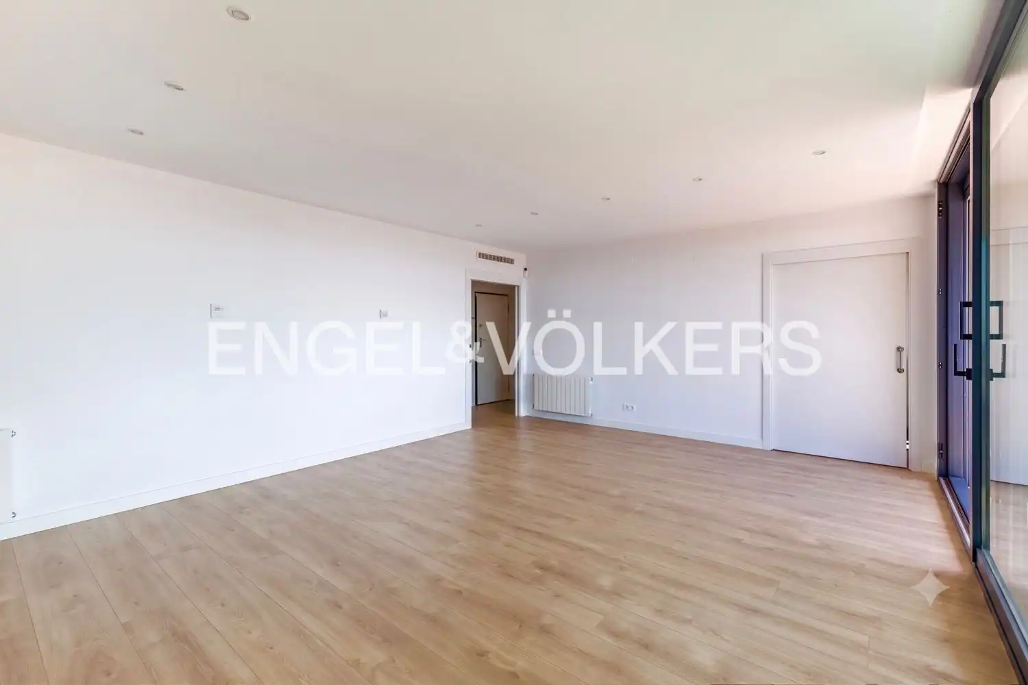 Living room of Flat for rent in Valencia  with Air Conditioner, Heating and Terrace
