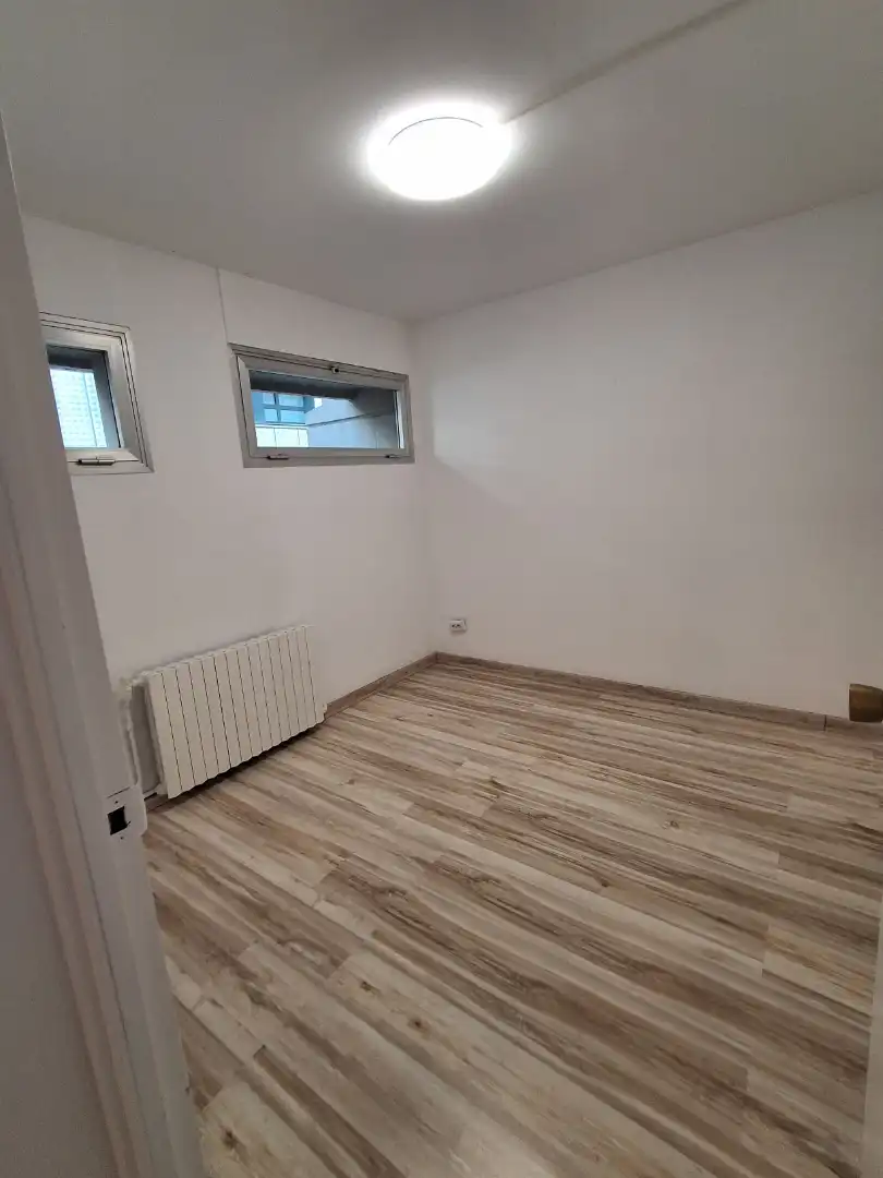Büro zur Miete in Barcelona mit Klimaanlage und Heizung