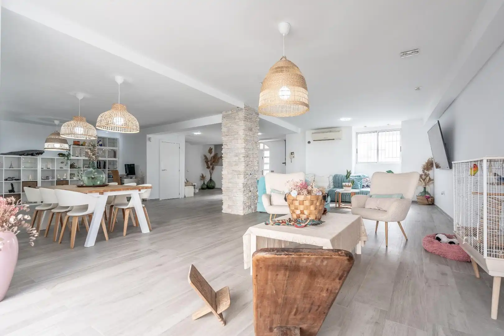 Living room of Houses for sale in Valencia  with Private garden, Terrace and Swimming Pool