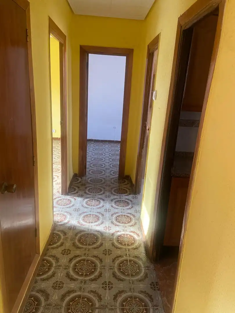 Piso en venta en Xirivella con Balcón