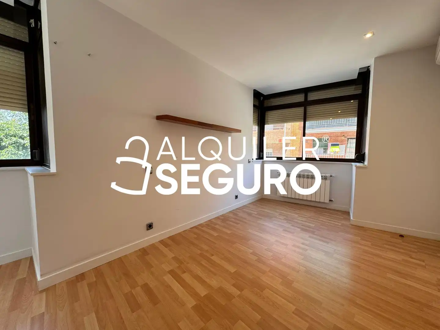 Habitación de Piso de alquiler en Madrid con Calefacción y Amueblado