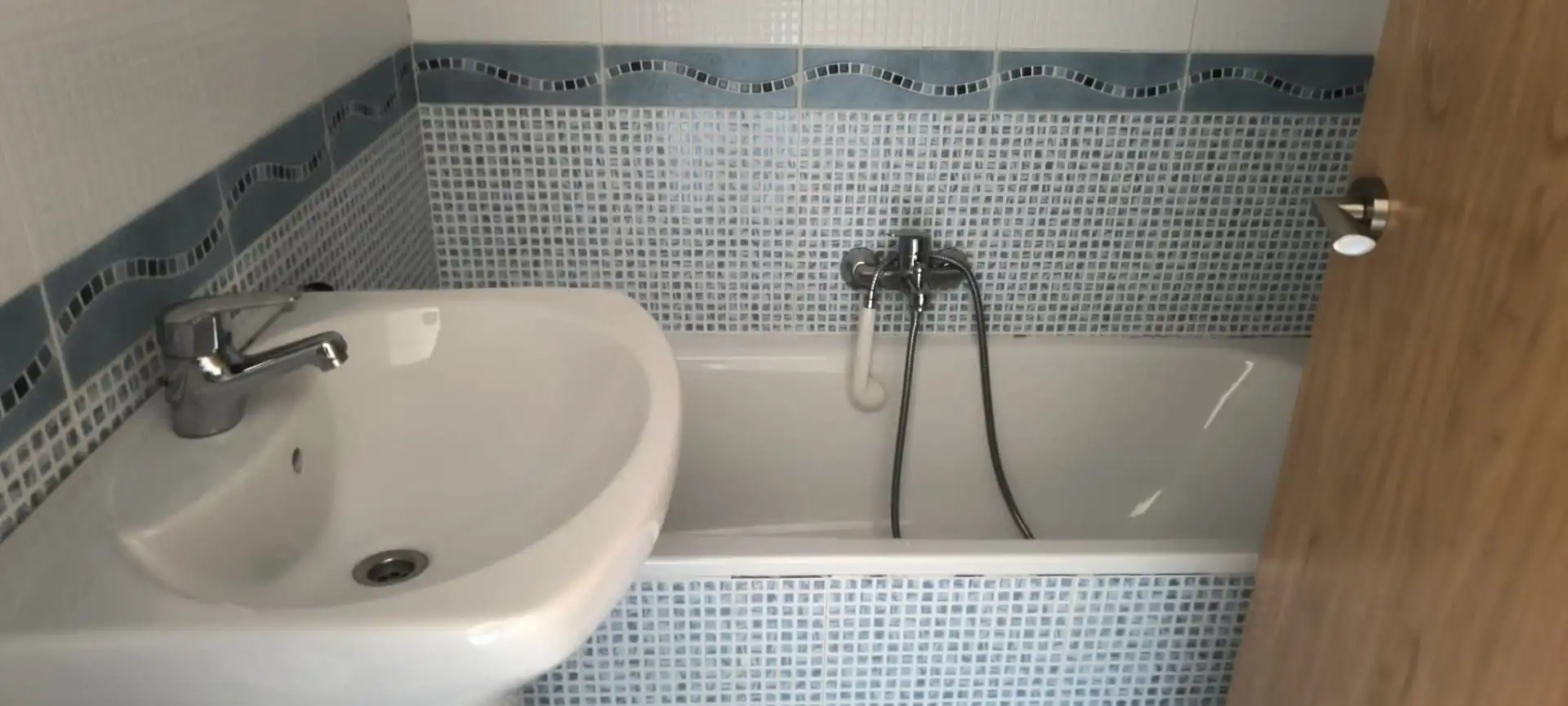 Baño de Apartamento en venta en Alberite con Calefacción, Terraza y Trastero