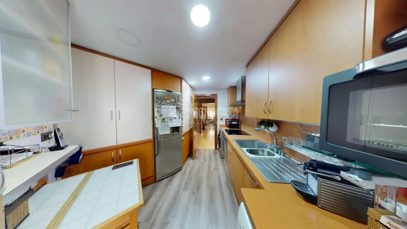Kitchen of Flat for sale in Valencia  with Air Conditioner, Heating and Balcony