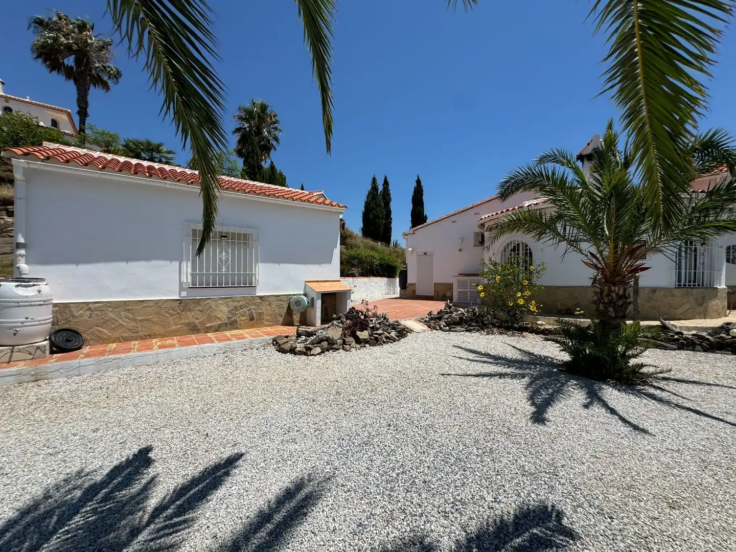 Vista exterior de Finca rústica en venda en Arenas amb Aire condicionat, Jardí privat i Terrassa
