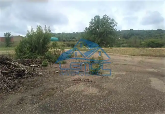 Nau industrial en venda en Cuadros