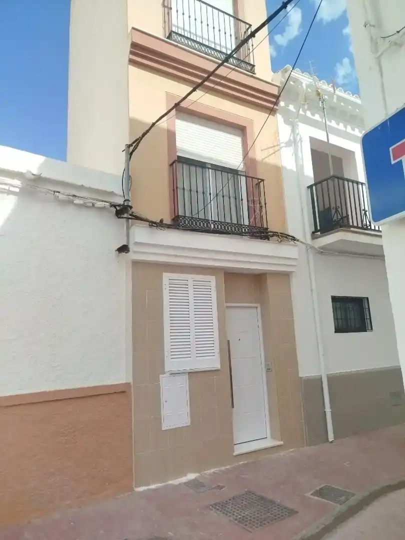 Außenansicht von Wohnung zur Miete in Motril mit Klimaanlage, Privatgarten und Möbliert