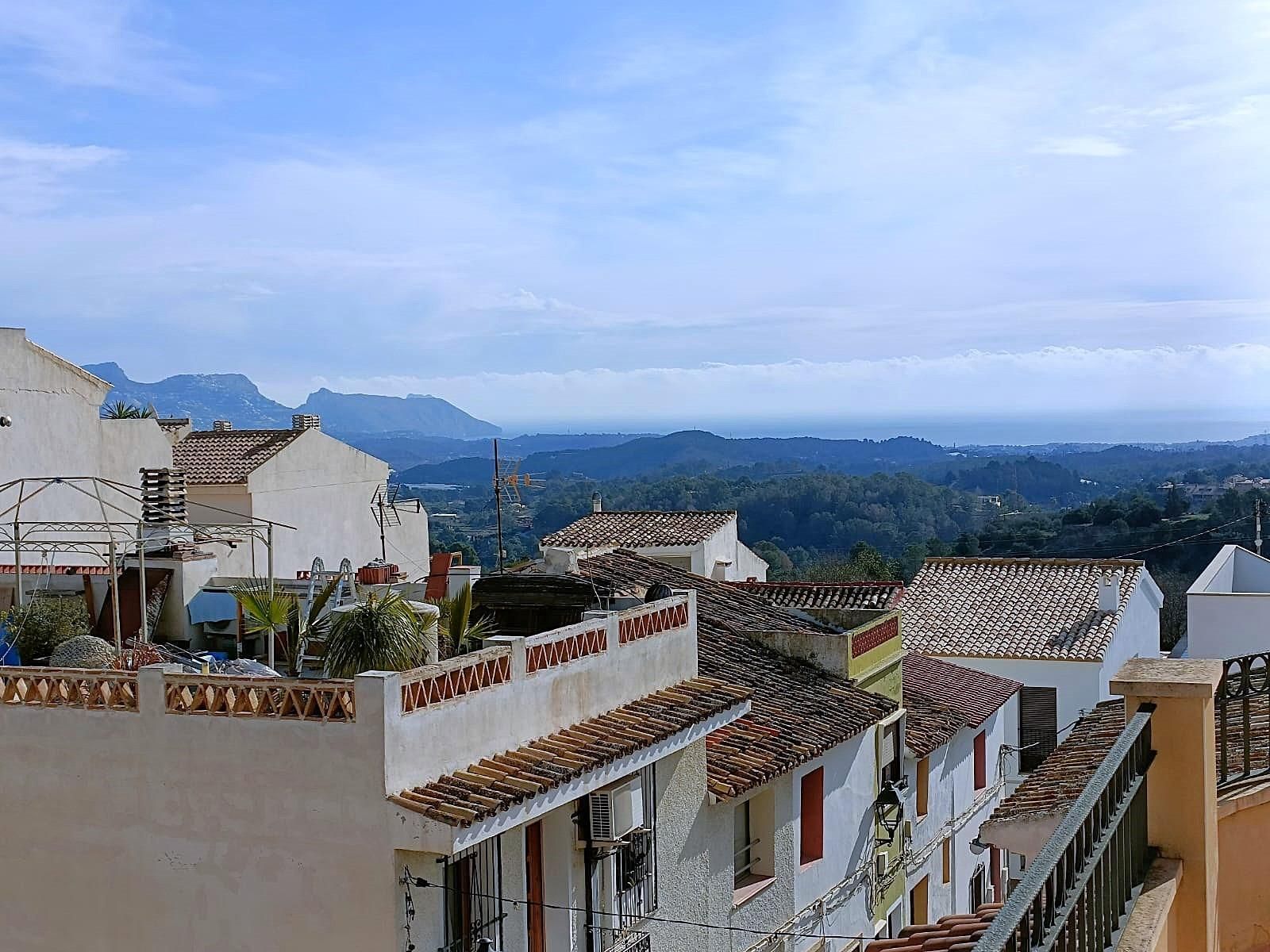 Vista exterior de Finca rústica en venda en La Nucia amb Terrassa, Traster i Balcó