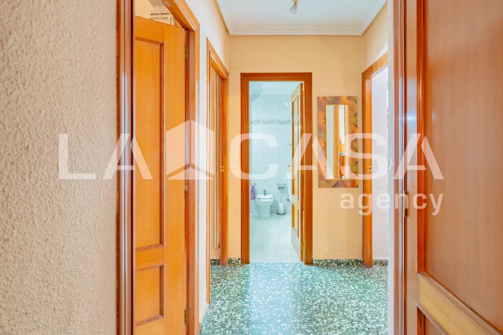 Flat for sale in Valencia  with Balcony
