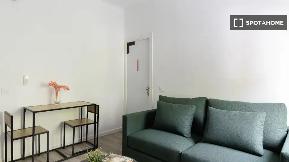 Sala d'estar de Pis de lloguer en Getafe amb Aire condicionat, Calefacció i Moblat