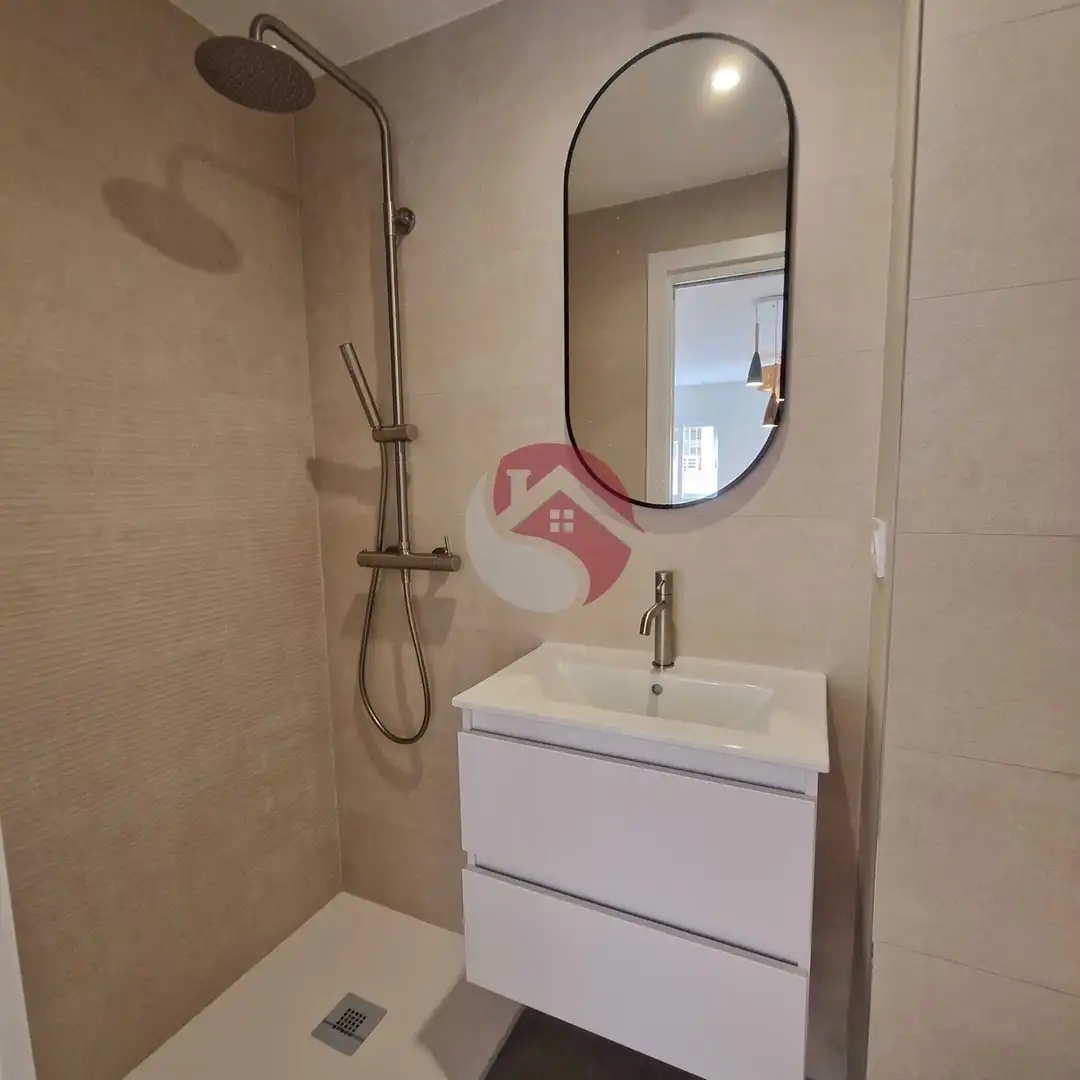 Baño de Piso en venta en Málaga con Aire acondicionado y Terraza